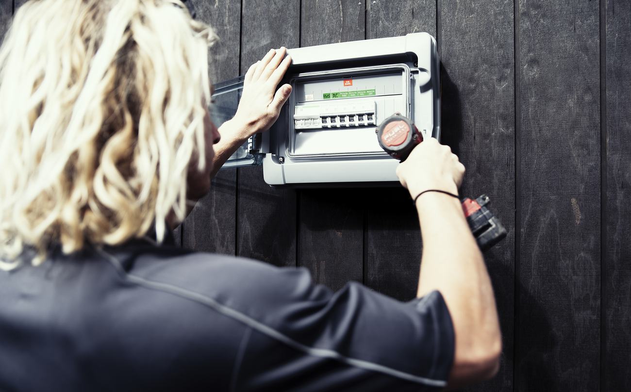 Solar inverter install
